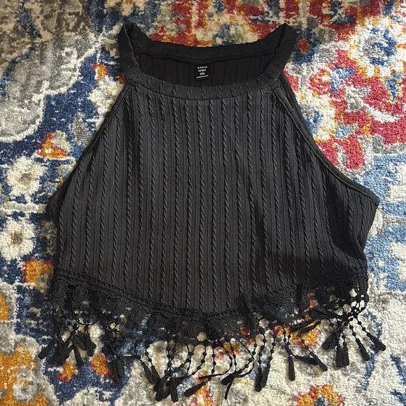 Black fringe boho cropped top whimsical grunge - Picture 2 of 4